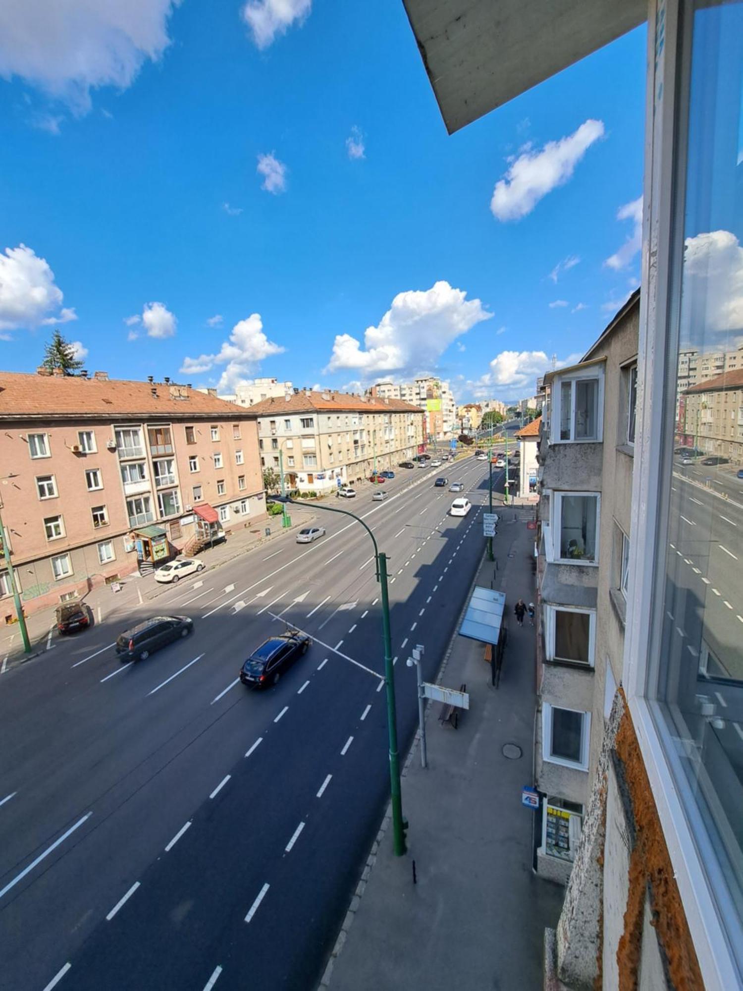 Garsoniera La Bulevard Брашов Экстерьер фото